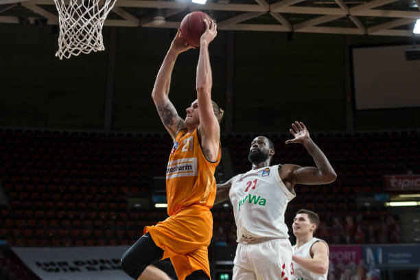 在这场比赛 在这场比赛