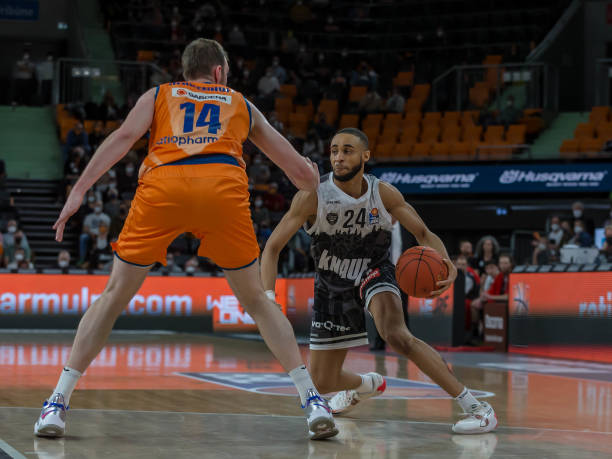 进攻球员还 进攻球员还