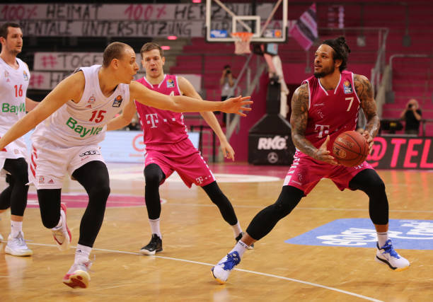 刚刚起步 刚刚起步